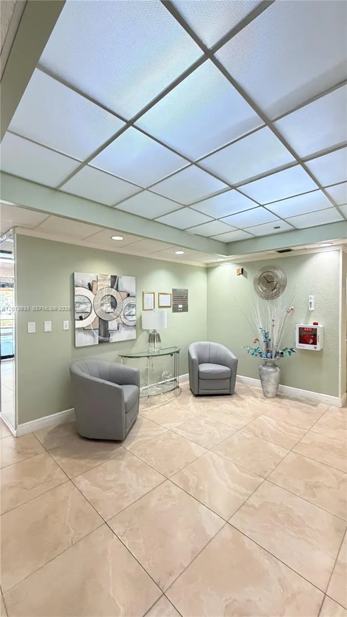 900 Saint Charles Pl #520 Pembroke Pines, FL 33026