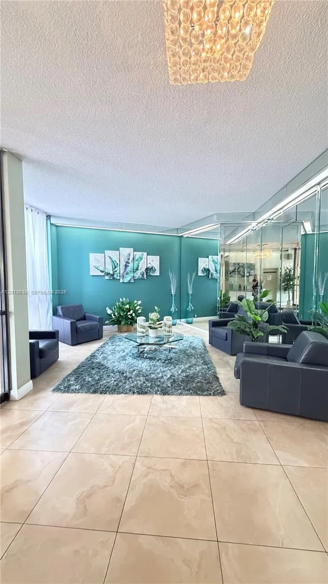 900 Saint Charles Pl #520 Pembroke Pines, FL 33026