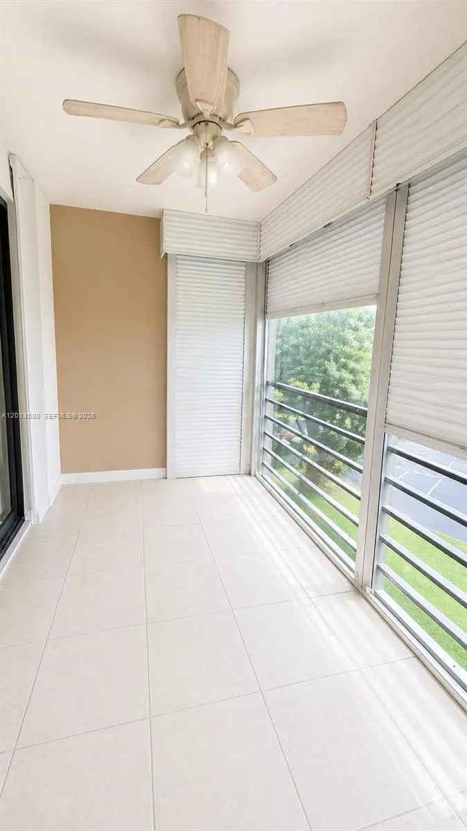 900 Saint Charles Pl #520 Pembroke Pines, FL 33026