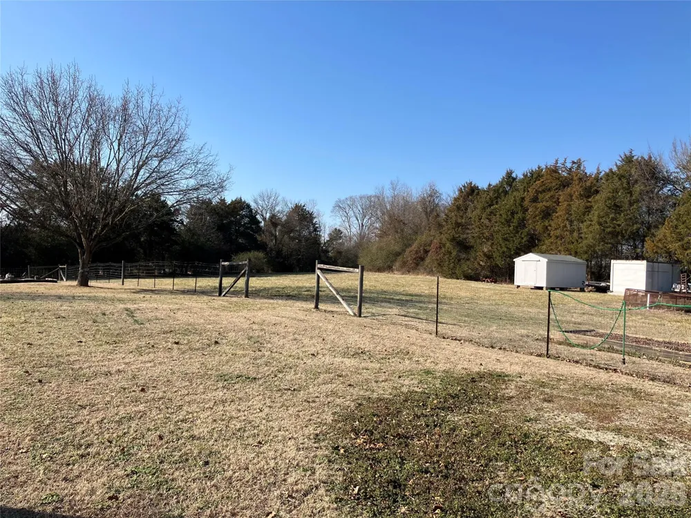 13215 Pine Bluff Road Midland, NC 28107
