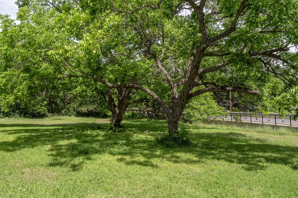 700 Main Street Liberty Hill, TX 78642