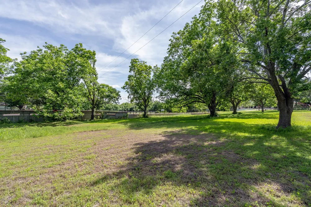 700 Main Street Liberty Hill, TX 78642