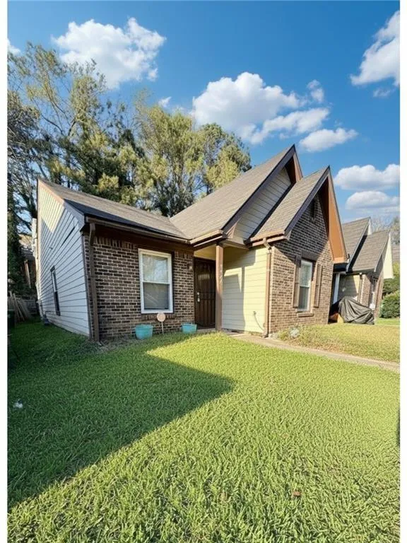 5374 Cherry Wood Drive Stone Mountain, GA 30083