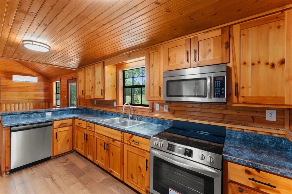 3983 E. Hwy 154 Quitman, TX 75783