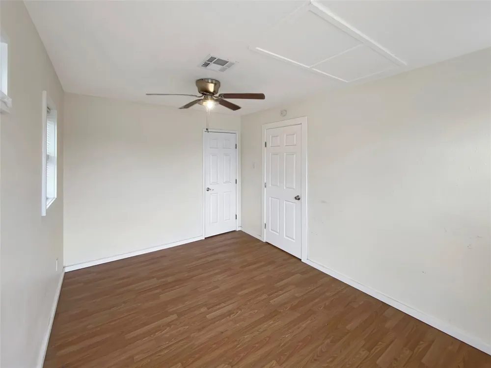 4815 8th Street Bacliff, TX 77518