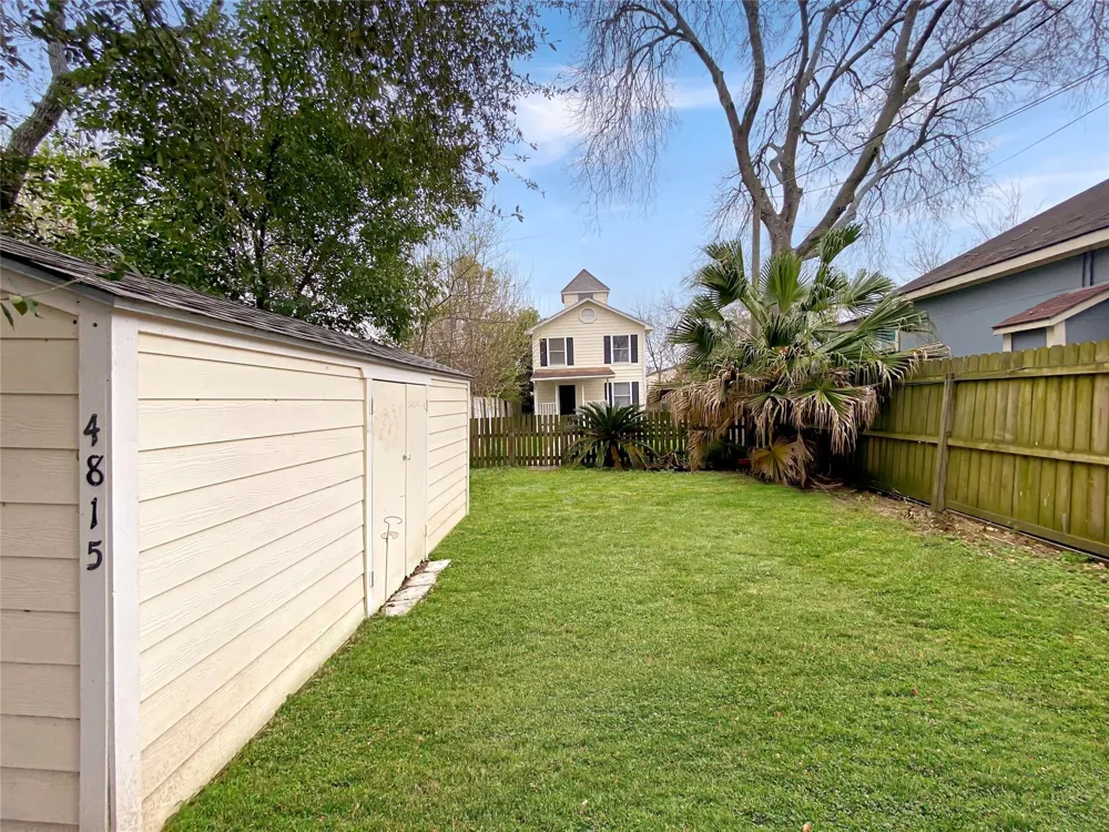 4815 8th Street Bacliff, TX 77518