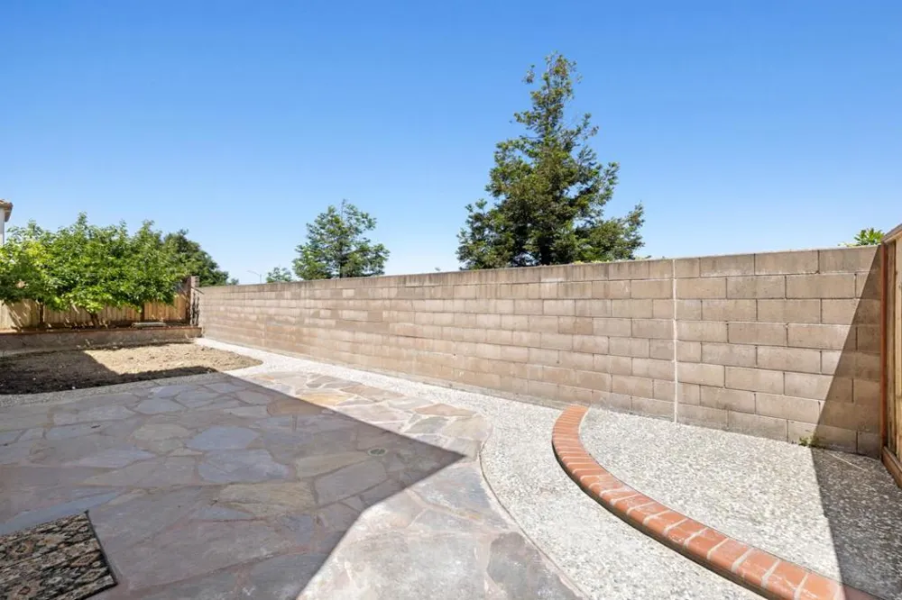 5749 Oakmont Drive Richmond, CA 94806