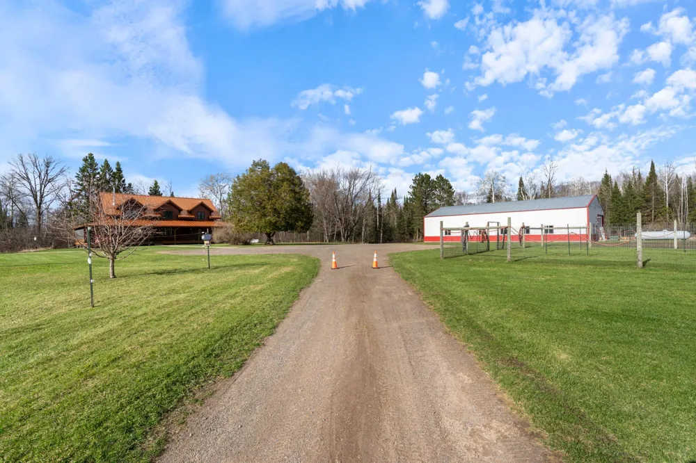 11769 Laurie Road Floodwood, MN 55736