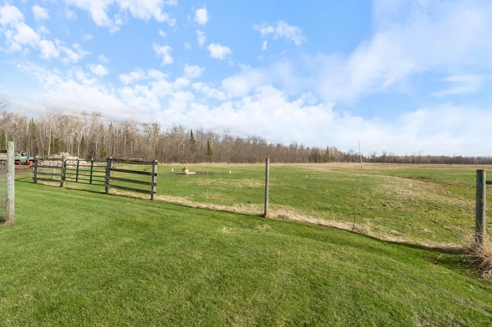 11769 Laurie Road Floodwood, MN 55736