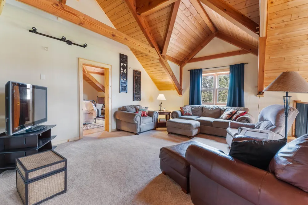 11769 Laurie Road Floodwood, MN 55736