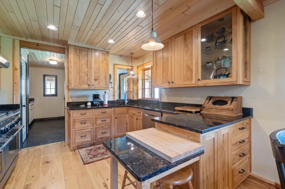 11769 Laurie Road Floodwood, MN 55736