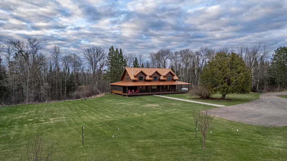 11769 Laurie Road Floodwood, MN 55736