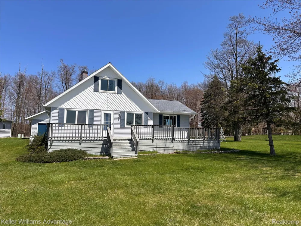 2800 E Booth Road Au Gres Township, MI 48703