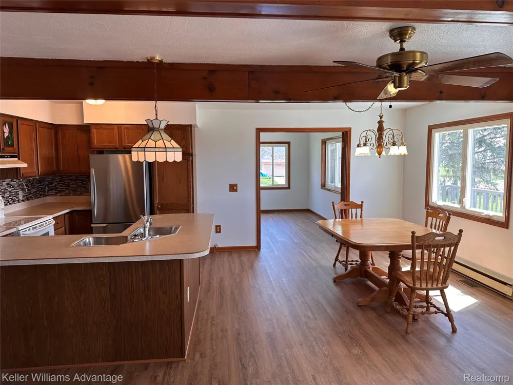 2800 E Booth Road Au Gres Township, MI 48703