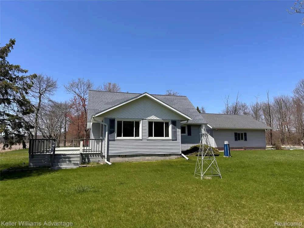2800 E Booth Road Au Gres Township, MI 48703