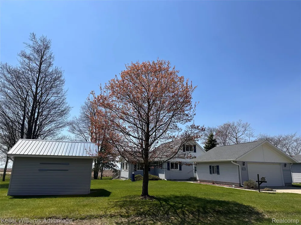 2800 E Booth Road Au Gres Township, MI 48703