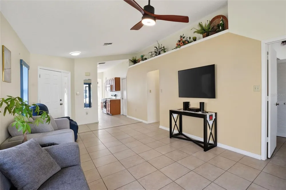 6264 PEACOCK RUN Lakeland, FL 33809