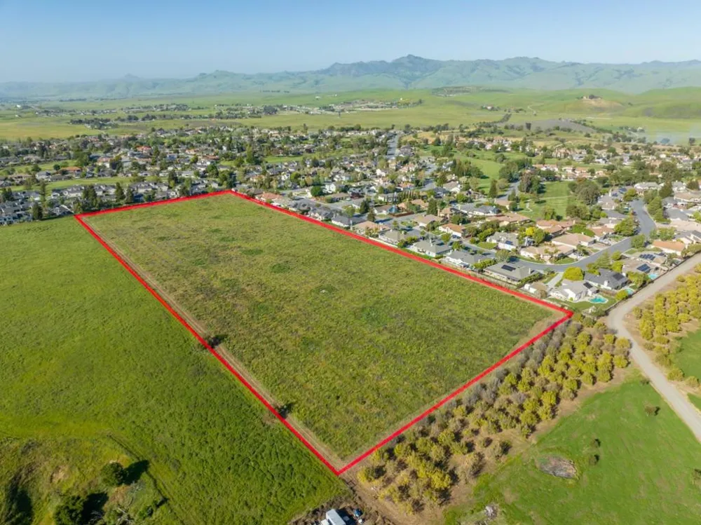 5181 Southside Road Hollister, CA 95023