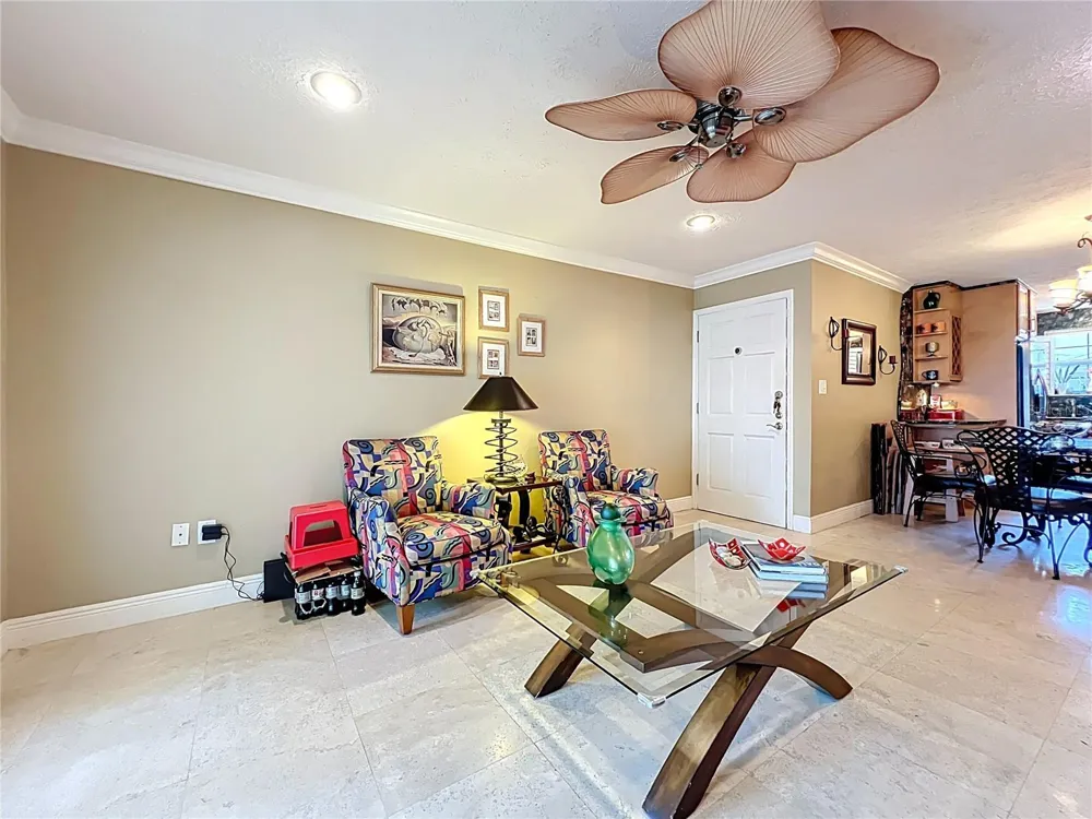 4212 LAKE UNDERHILL ROAD #5D11 Orlando, FL 32803