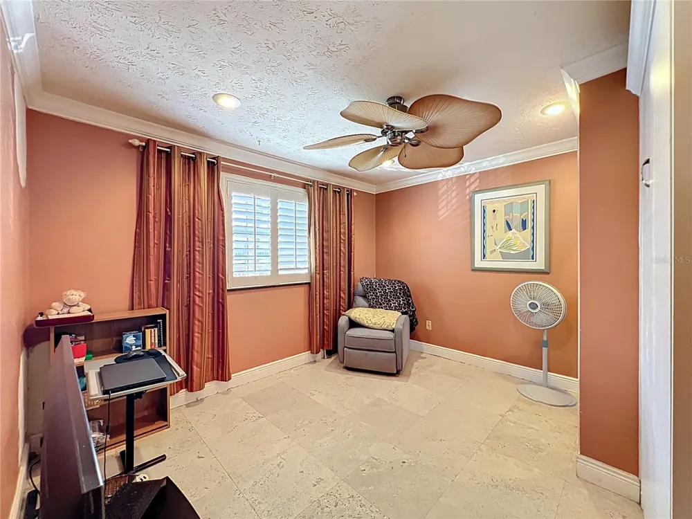 4212 LAKE UNDERHILL ROAD #5D11 Orlando, FL 32803