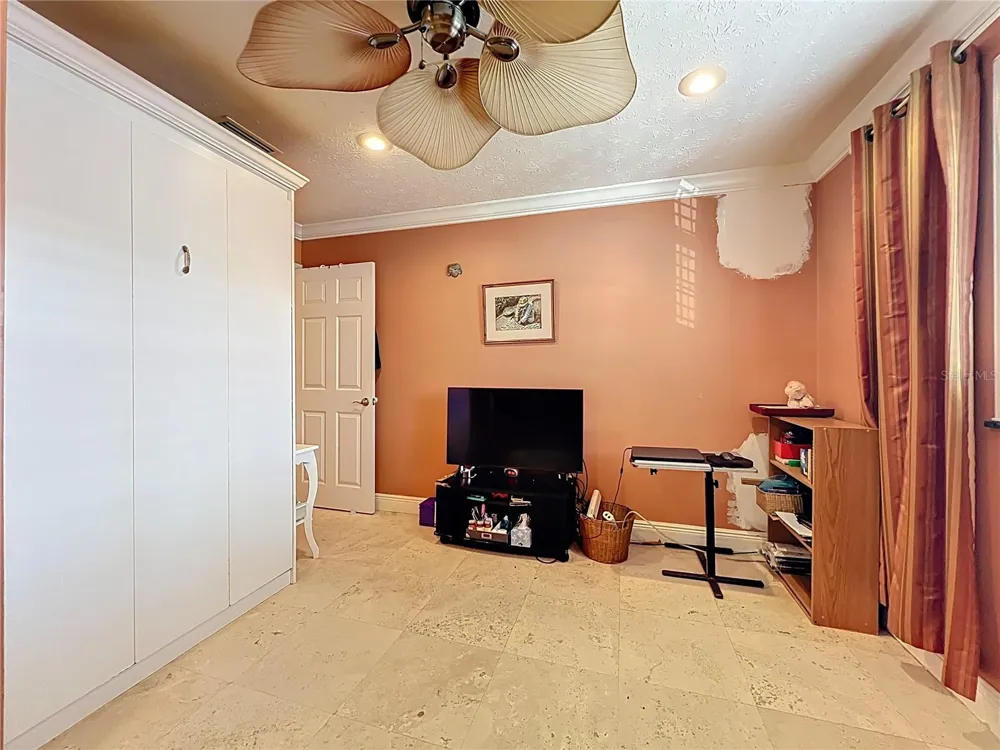 4212 LAKE UNDERHILL ROAD #5D11 Orlando, FL 32803