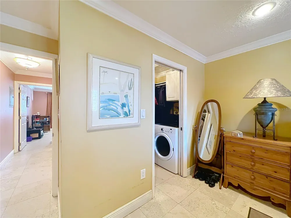 4212 LAKE UNDERHILL ROAD #5D11 Orlando, FL 32803