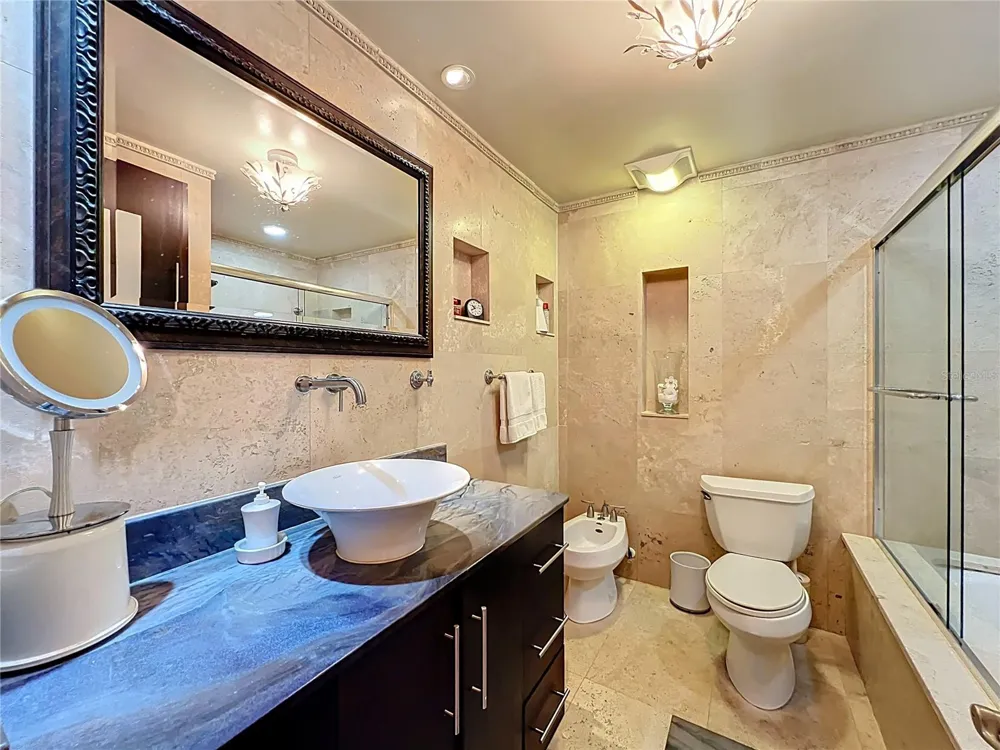 4212 LAKE UNDERHILL ROAD #5D11 Orlando, FL 32803