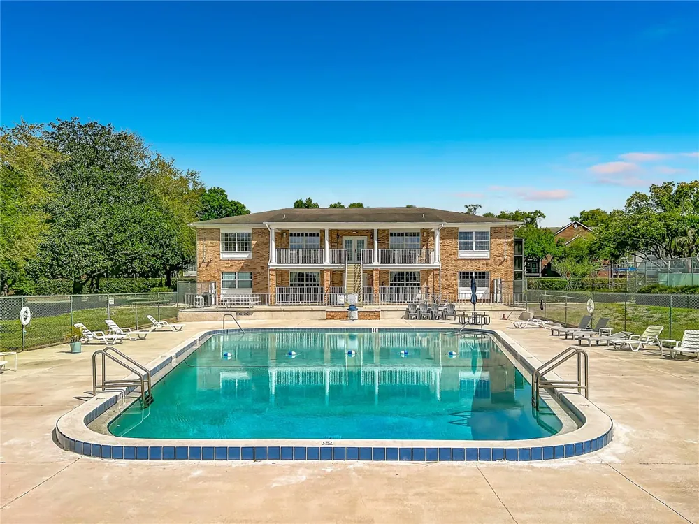 4212 LAKE UNDERHILL ROAD #5D11 Orlando, FL 32803