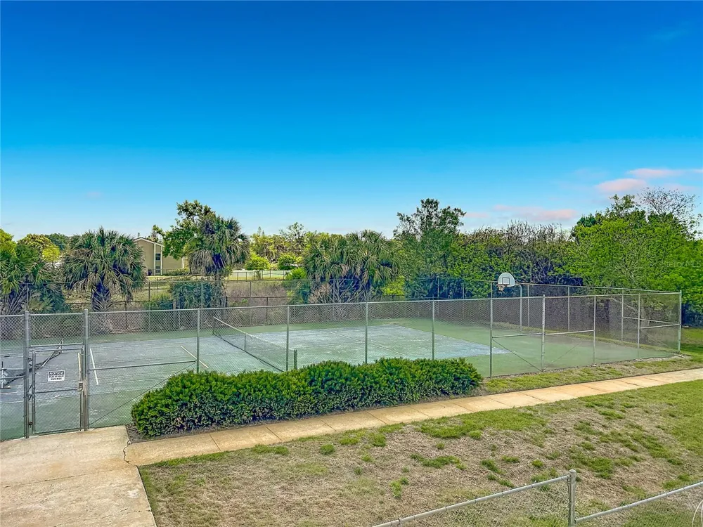 4212 LAKE UNDERHILL ROAD #5D11 Orlando, FL 32803