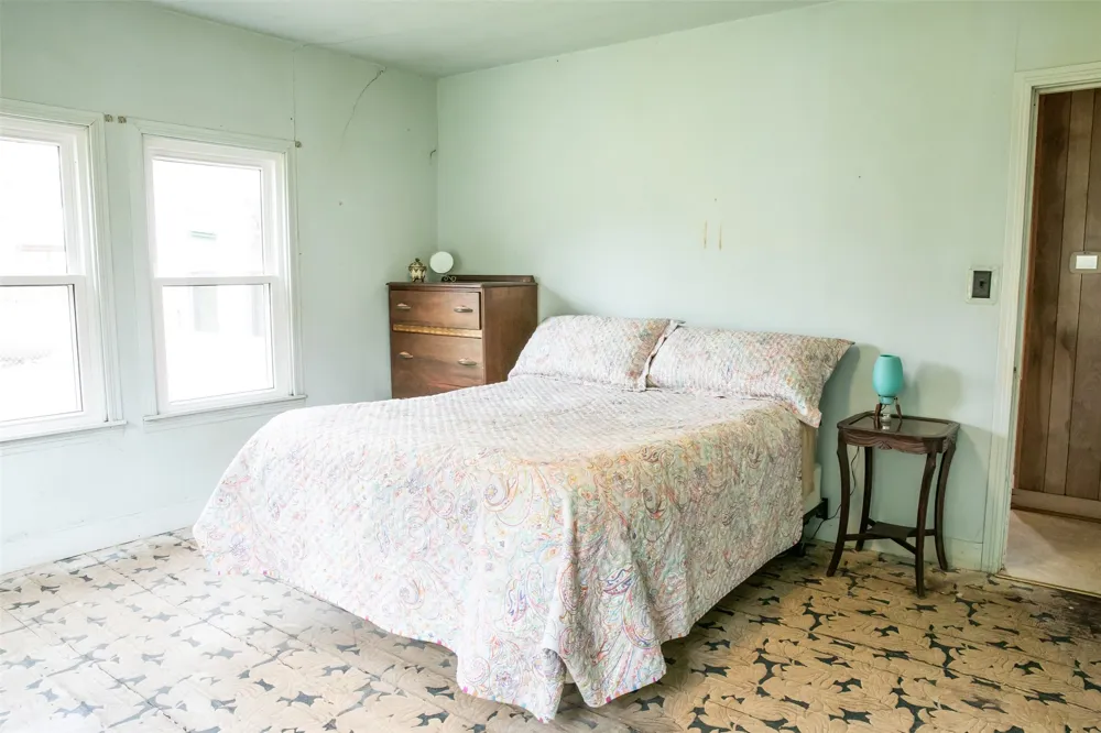 400 Brazos Street Burton, TX 77835