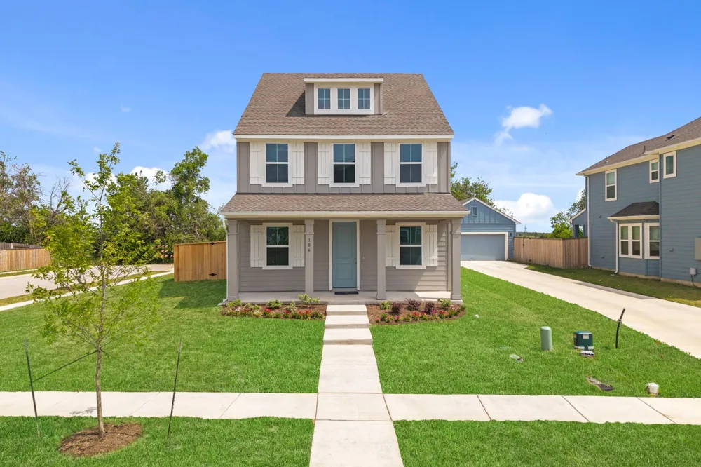 106 Pebblestream Pass Taylor, TX 76574