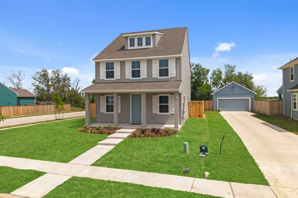106 Pebblestream Pass Taylor, TX 76574
