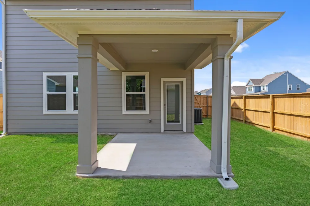 106 Pebblestream Pass Taylor, TX 76574