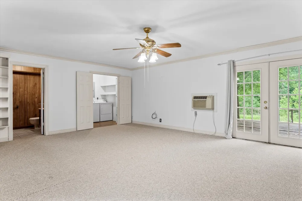 1434 Vz County Road 4519 Van, TX 75790