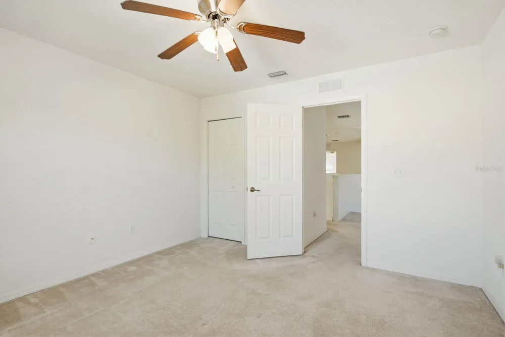 1405 RIDGE TERRACE Tarpon Springs, FL 34689