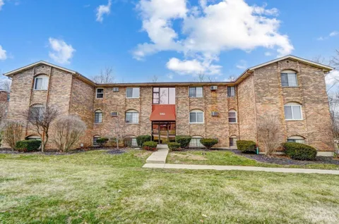 5453 Camelot Drive #42