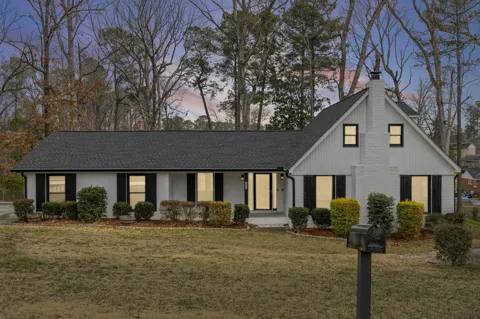 1304 Dominica Drive