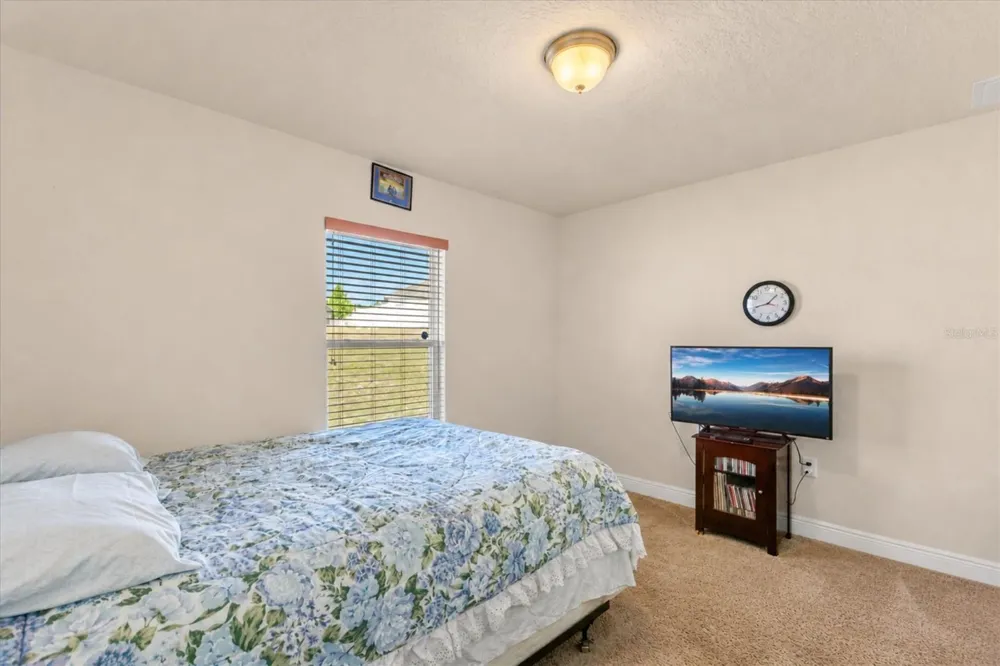 906 EDITH DRIVE Fruitland Park, FL 34731