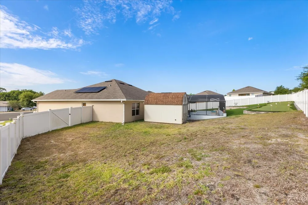906 EDITH DRIVE Fruitland Park, FL 34731
