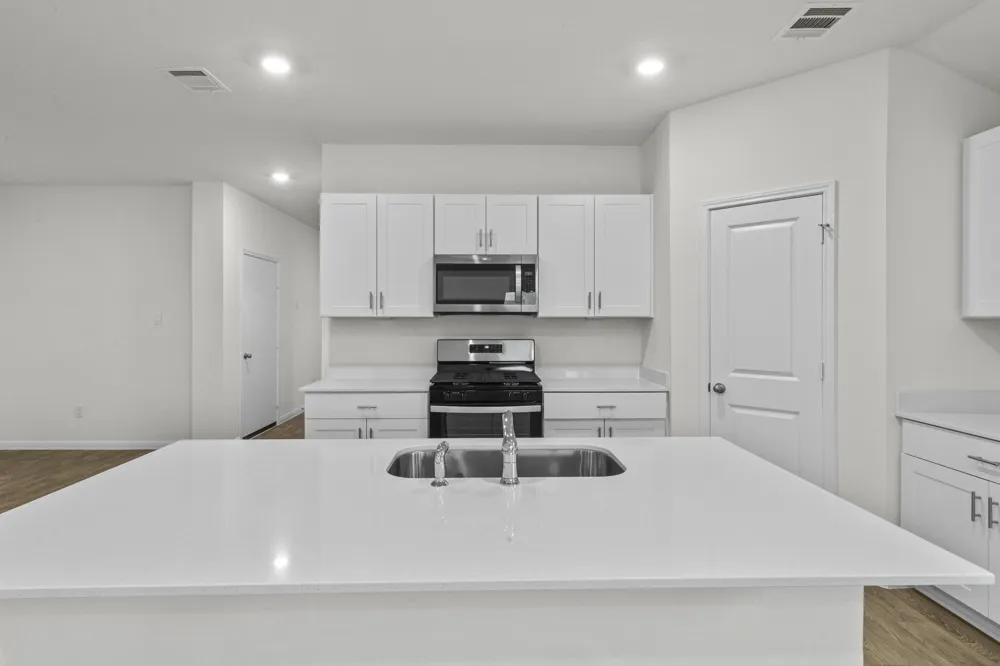 244 Flora Vista Street San Marcos, TX 78666