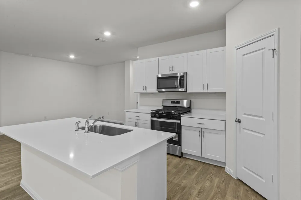 244 Flora Vista Street San Marcos, TX 78666