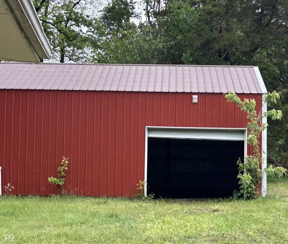 1720 E Lois Lane North Vernon, IN 47265