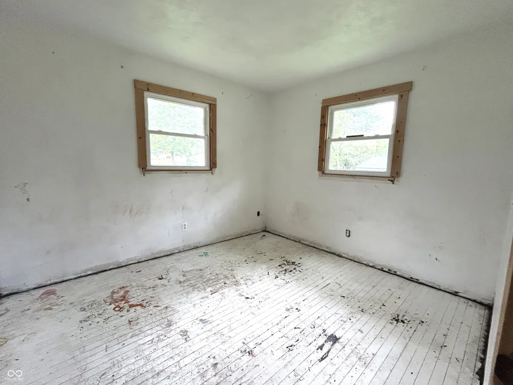 1720 E Lois Lane North Vernon, IN 47265