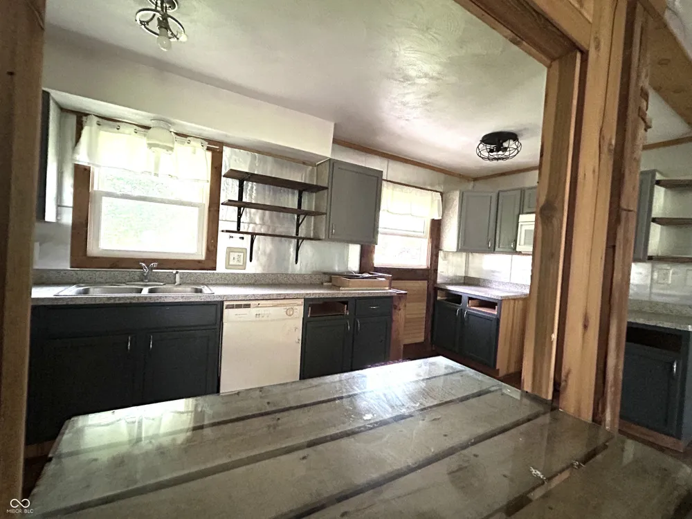 1720 E Lois Lane North Vernon, IN 47265