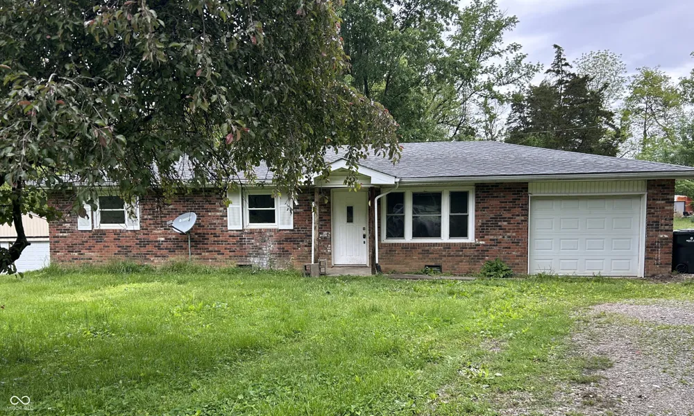 1720 E Lois Lane North Vernon, IN 47265