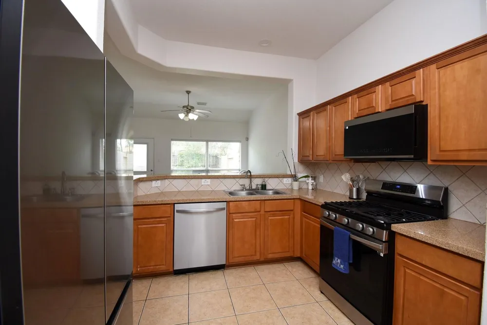 1734 Pepper Hill Lane Sugar Land, TX 77479