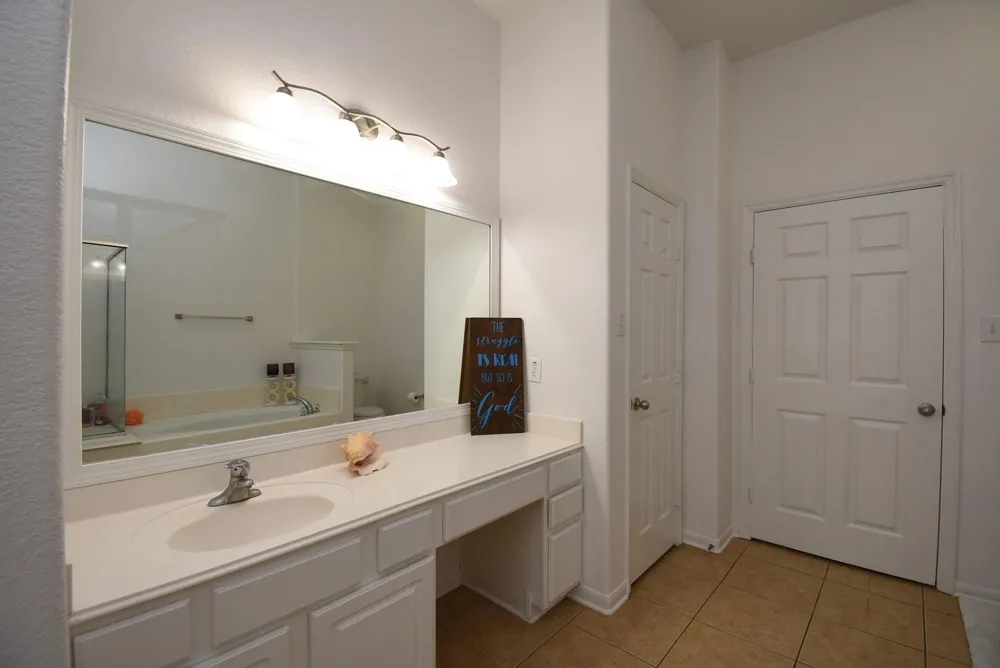 1734 Pepper Hill Lane Sugar Land, TX 77479