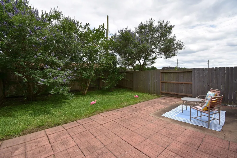 1734 Pepper Hill Lane Sugar Land, TX 77479