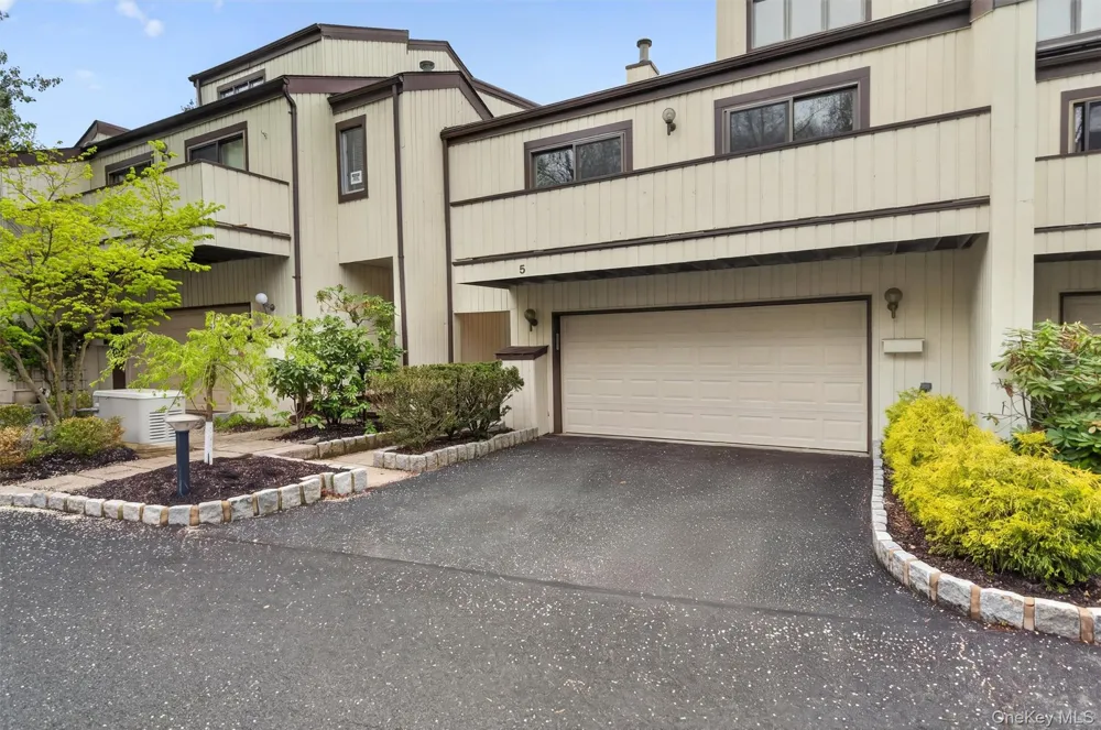 5 Bannock Court Suffern, NY 10901