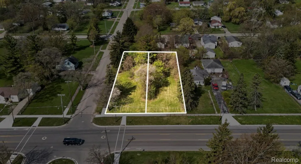 3261 Sheridan Avenue Saginaw City, MI 48601
